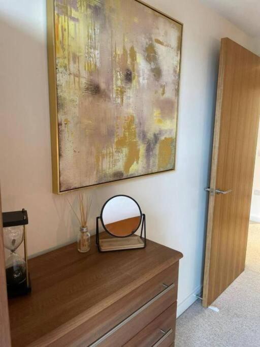 Paramount City Living 105 Swindon Eksteriør bilde