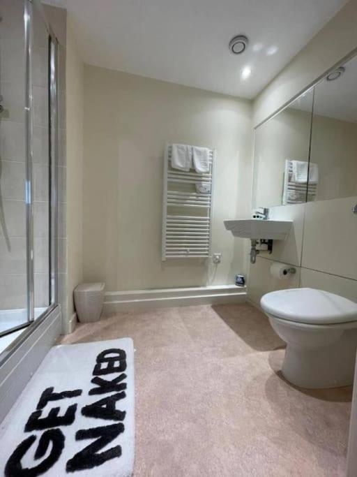 Paramount City Living 105 Swindon Eksteriør bilde